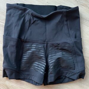 Lululemon Invigorate Shorts 4”